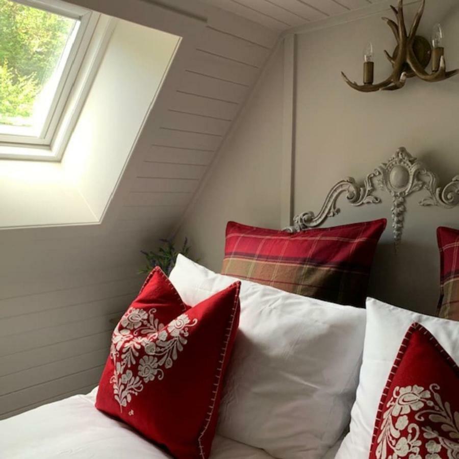 Glencroft A Fairytale Highland Cottage Абърфелди Екстериор снимка